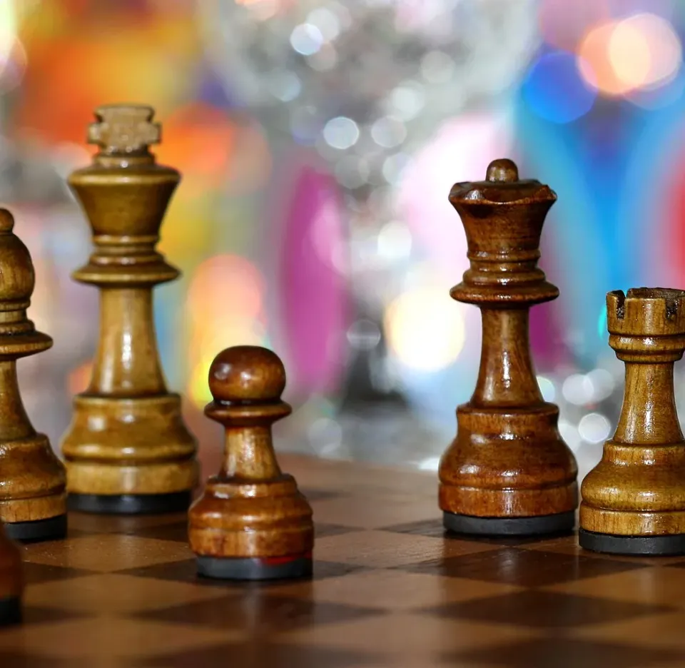 Chess pieces bokeh