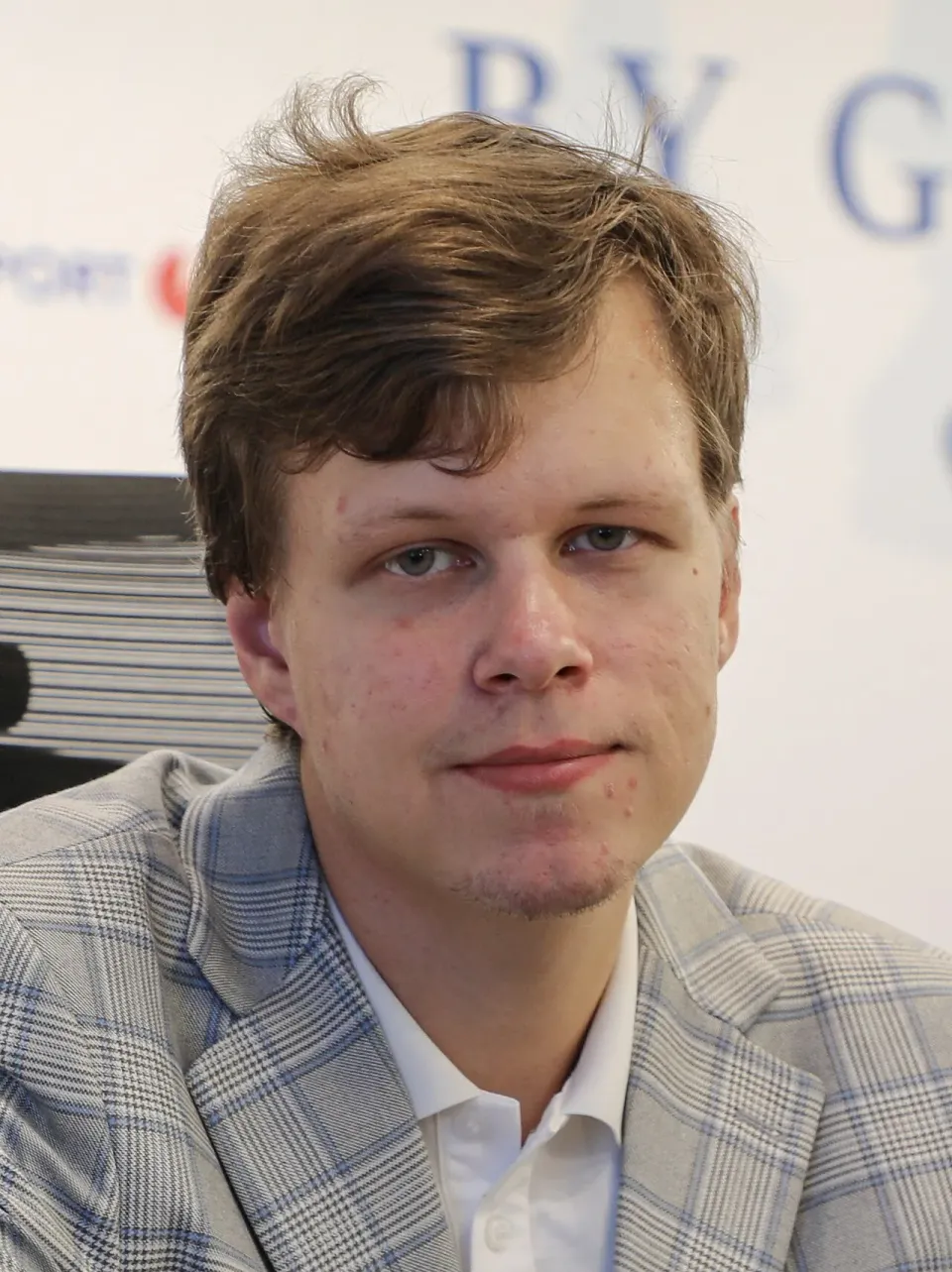 Vladislav Artemiev